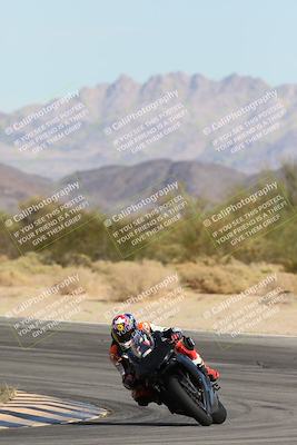 media/Nov-16-2025-Race Pace (Sun) [[8c5fa54630]]/Non Verified Riders (1st 20 Minutes)/2-Turn 10 (1010am)/